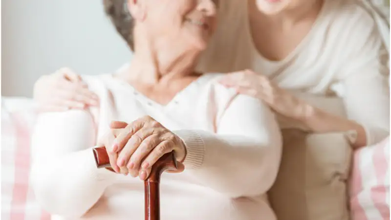 Elderly Care Tips for Safe and Comfortable Movement Assistance
