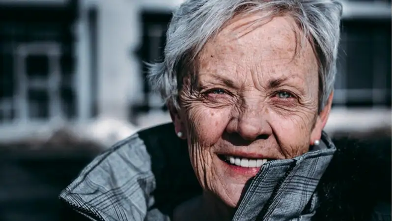 Senior Guidance on Cataract Reversal and Vision Support