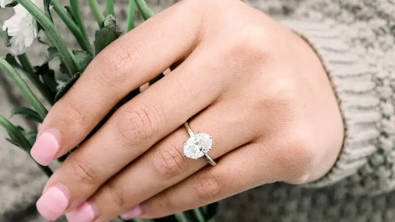 Why Lab Grown Engagement Rings by Solitaire Jewellery Are Revolutionizing Modern Proposals