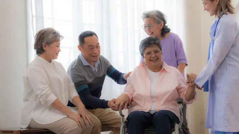The Role of Assisted Living Communities in Supporting Active Elders